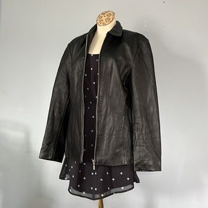 Soft Black leather vintage ladies zip front jacket size 12